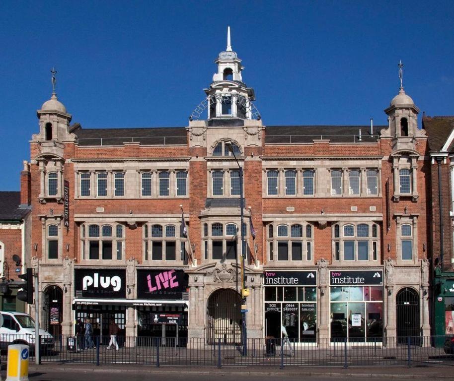 Digbeth City Centre Apartment Sleeps 12 Opposite Coach Station Birmingham Exteriör bild